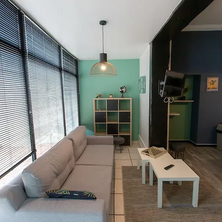 Trankil-apparts Basilique Hotel 2*