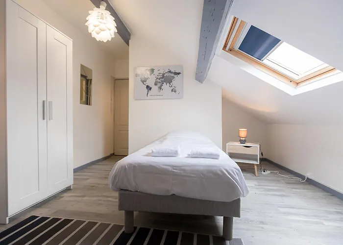 Trankil-apparts Basilique Отель Сен-Кантен