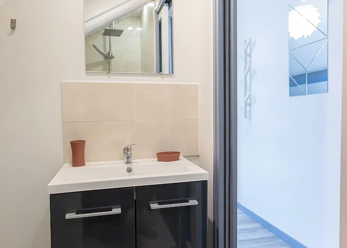 Отель Trankil-apparts Basilique Сен-Кантен